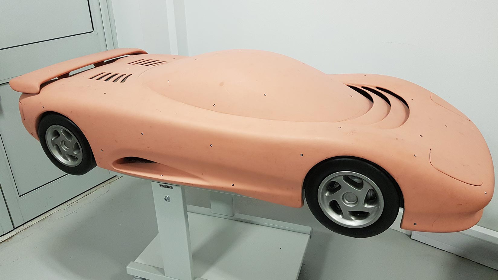 Clay Model Scanning - 3D scanning for automotive companies